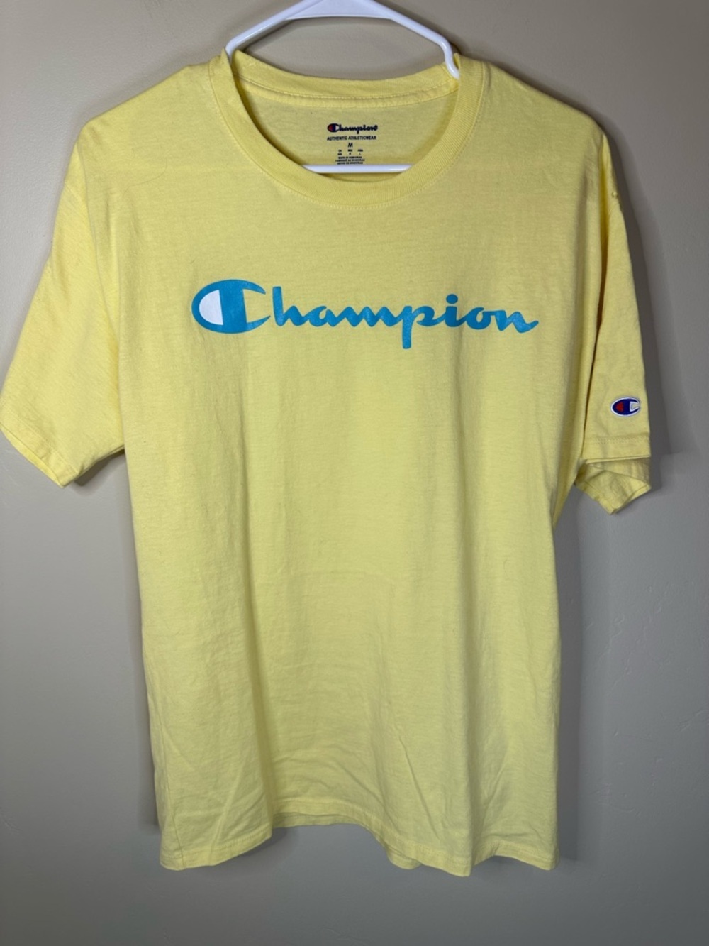 Champion Men’s Medium Yellow Blue Script Logo T-Shirt Short Sleeve